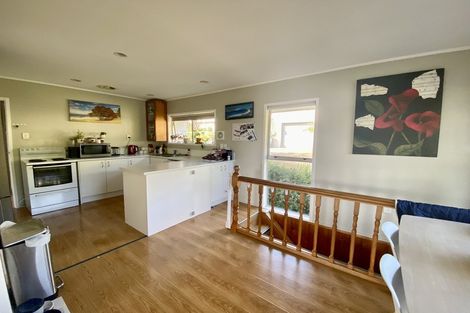 Photo of property in 20 Simon Ellice Drive, Bayview, Auckland, 0629