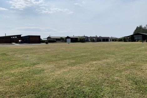 Photo of property in 87 Shoal Beach Road, Aramoana, Omakere, 4271