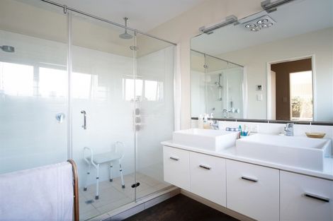 Photo of property in 15 Burbank Drive, Aidanfield, Christchurch, 8025