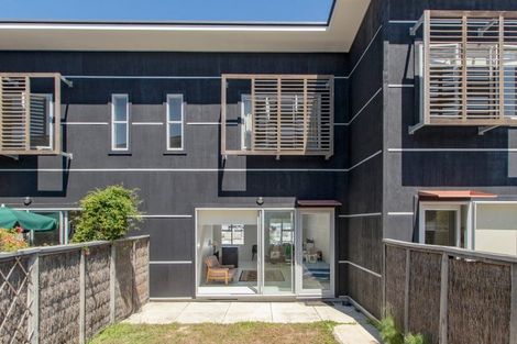 Photo of property in The Terraces, 22/9 Humber Street, Pandora, Napier, 4110