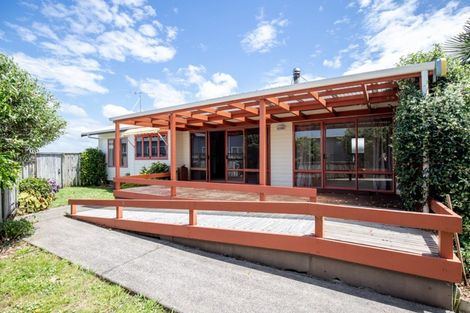 Photo of property in 50 Darlington Street, Ngatea, 3503