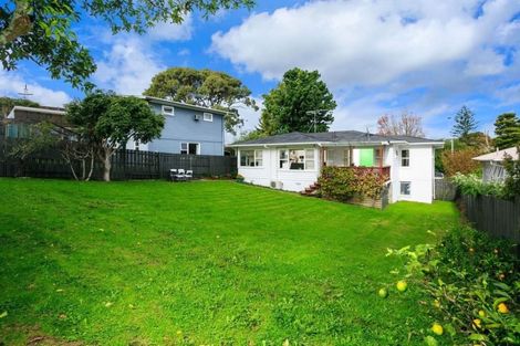 Photo of property in 18 Bentley Avenue, Glenfield, Auckland, 0629