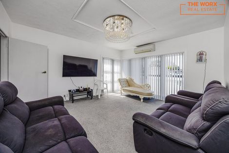 Photo of property in 28 Driver Road, Mangere East, Auckland, 2024