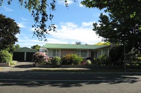 Photo of property in 13 Woodbury Street, Avonhead, Christchurch, 8042