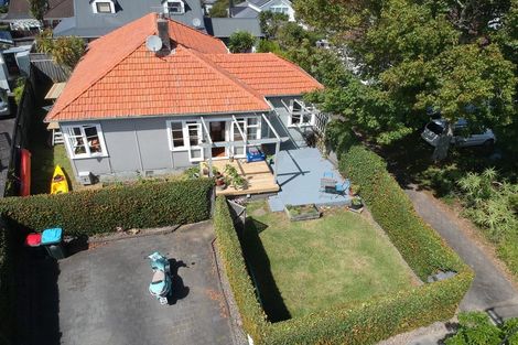 Photo of property in 13 Tahapa Crescent, Meadowbank, Auckland, 1072
