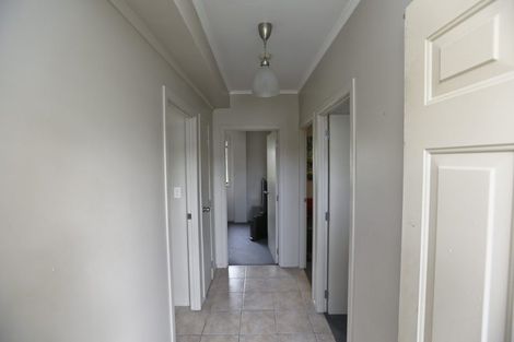 Photo of property in 4a Sea Spray Drive, Bucklands Beach, Auckland, 2012