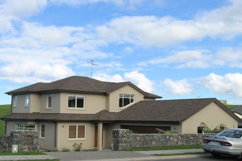 Photo of property in 21 Tauranga Place, Orewa, 0931