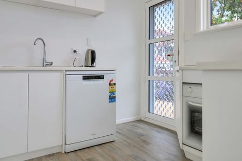 Photo of property in 48c Queens Grove, Hutt Central, Lower Hutt, 5010