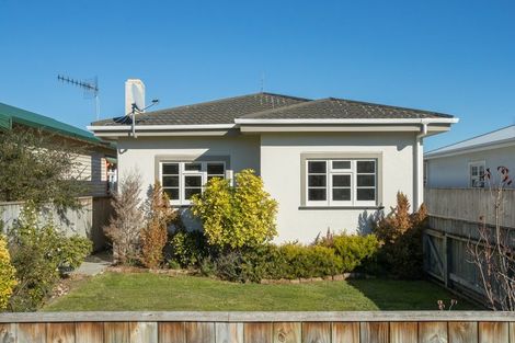Photo of property in 52 Roy Street, Palmerston North, 4410