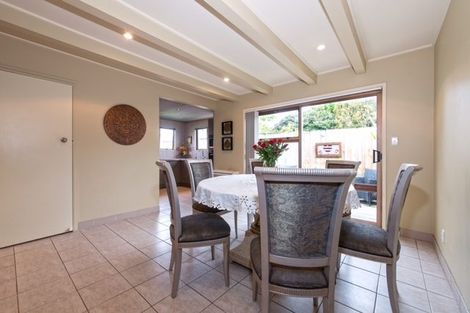 Photo of property in 15 Royal Road, Massey, Auckland, 0614