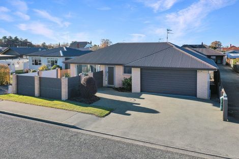 Photo of property in 21 Cox Street, Ashburton, 7700