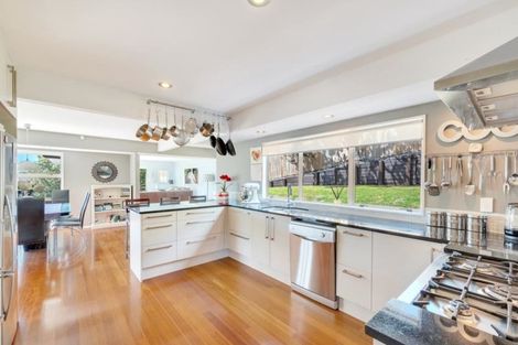 Photo of property in 50 Crestview Place, Browns Bay, Auckland, 0630