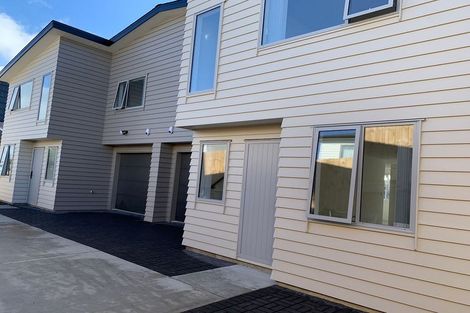 Photo of property in 136a Prince Regent Drive, Half Moon Bay, Auckland, 2012