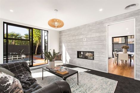 Photo of property in 22a Wroxton Terrace, Merivale, Christchurch, 8014