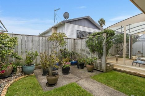 Photo of property in 493c Devonport Road, Tauranga South, Tauranga, 3112