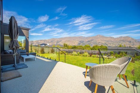 Photo of property in 6 Platinum Ridge, Wanaka, 9305