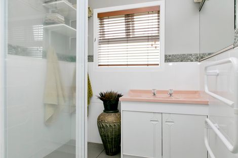 Photo of property in 17 Taupo View Road, Taupo, 3330