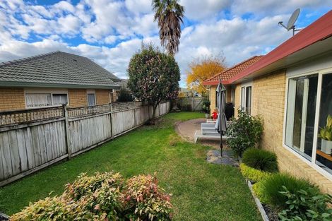 Photo of property in 42 Sheriff Place, Randwick Park, Auckland, 2105