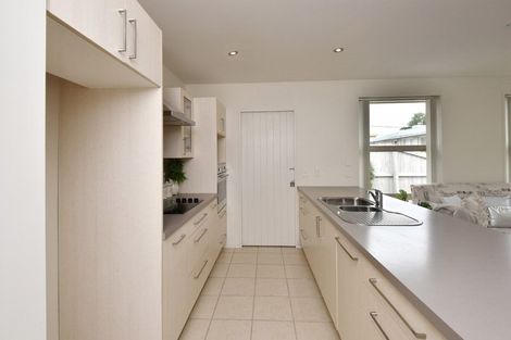 Photo of property in 3/38 Sawyers Arms Road, Northcote, Christchurch, 8052