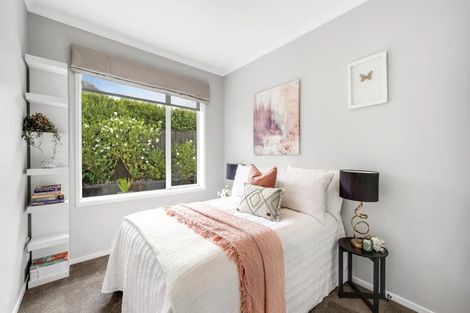 Photo of property in 11 Holly Way, Sunnyhills, Auckland, 2010