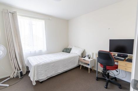 Photo of property in 11 Stitchbird Crescent, Papakura, 2110