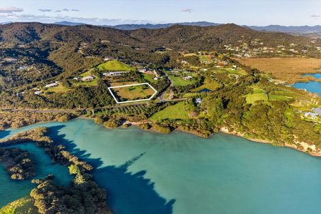 Photo of property in 3 Te Akau Drive, Russell, 0272