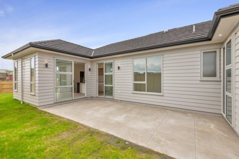 Photo of property in 12 Cadwil Drive, Beachlands, Auckland, 2018