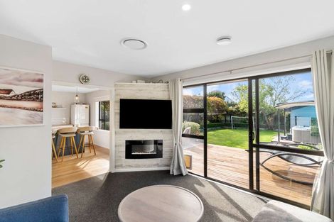 Photo of property in 142 Pacific Road, North New Brighton, Christchurch, 8083