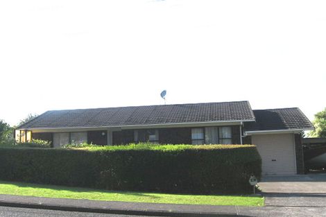 Photo of property in 2/37 Hogans Road, Glenfield, Auckland, 0629