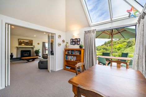Photo of property in 3 George Gee Drive, Korokoro, Lower Hutt, 5012