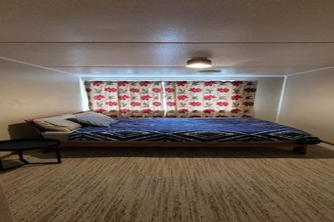 Photo of property in 10 York Place, Cannons Creek, Porirua, 5024