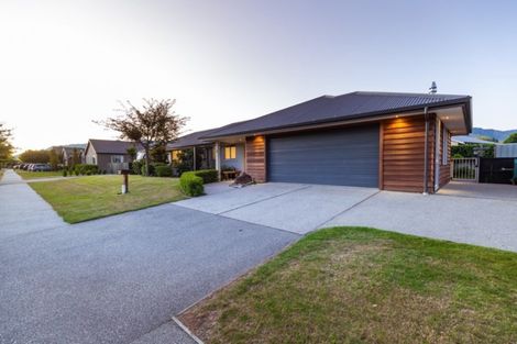 Photo of property in 50 Erskine Street, Lake Hayes, Queenstown, 9304