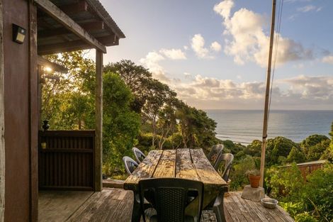 Photo of property in 7g Whaanga Road, Raglan, 3297
