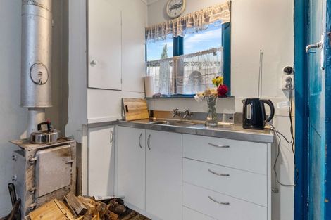 Photo of property in 129 Kainga Road, Kainga, Christchurch, 8083