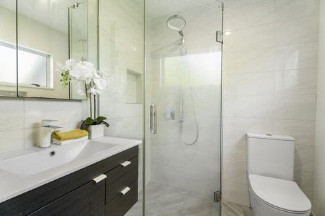 Photo of property in 2/185a Manuka Road, Bayview, Auckland, 0629