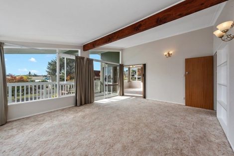 Photo of property in 53 Resthill Crescent, Glenview, Hamilton, 3206