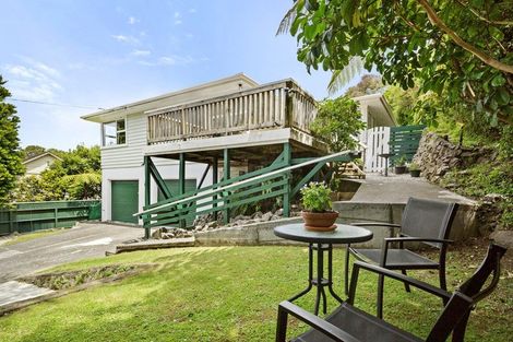 Photo of property in 12 Pembroke Street, Tawa, Wellington, 5028