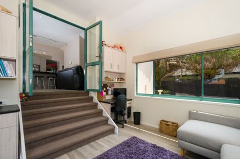 Photo of property in 21 Belle-mer Place, Gulf Harbour, Whangaparaoa, 0930