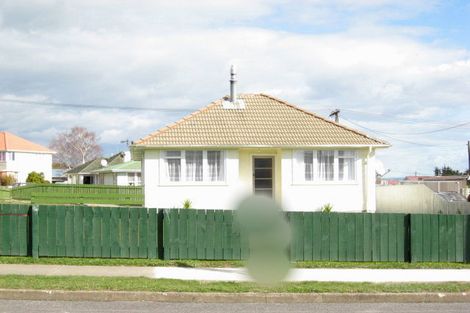 Photo of property in 13 Mccarthy Terrace, Waipukurau, 4200