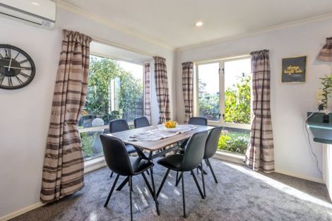 Photo of property in 395 Yaldhurst Road, Russley, Christchurch, 8042