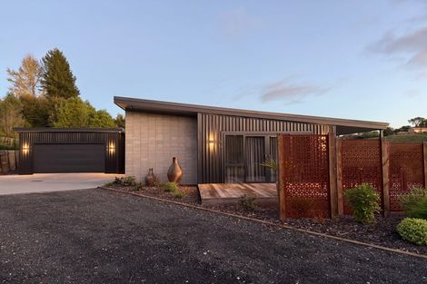 Photo of property in 17 Nga Parae Road, Oropi, Tauranga, 3173
