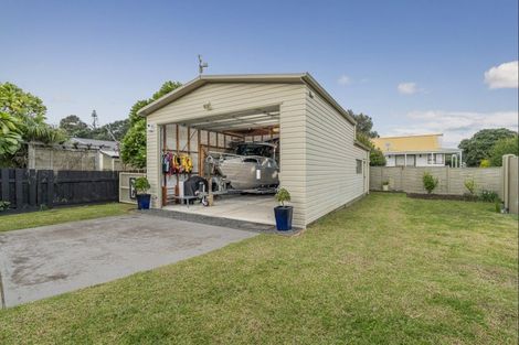 Photo of property in 172 Captain Cook Road, Cooks Beach, Whitianga, 3591