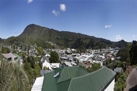 Photo of property in 12a Broadway, Picton, 7220