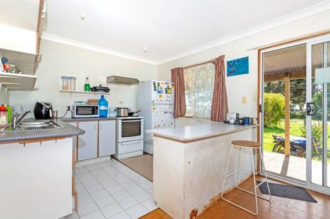 Photo of property in 63 Wharf Road, Hicks Bay, Tikitiki, 4087