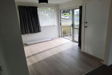 Photo of property in 87 Beechdale Crescent, Pakuranga Heights, Auckland, 2010