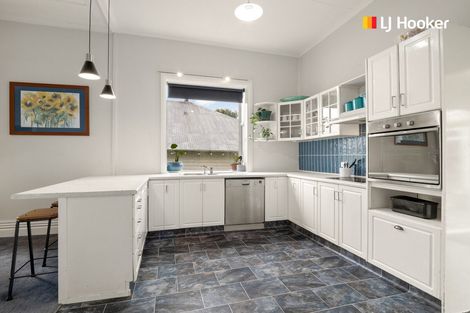 Photo of property in 10 Whitby Street, Mornington, Dunedin, 9011