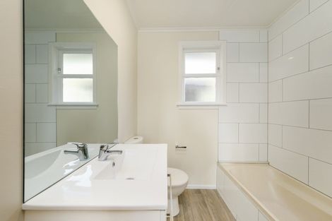 Photo of property in 9 Lewis Place, Highbury, Palmerston North, 4412