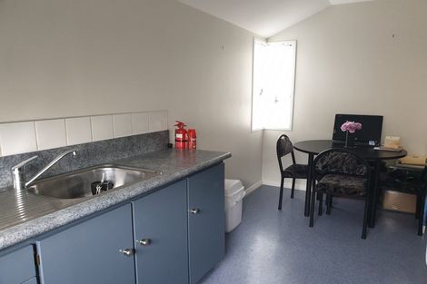 Photo of property in 2/87 Lonsdale Street, New Brighton, Christchurch, 8083