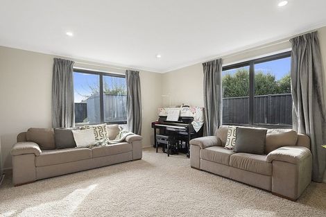 Photo of property in 10 Didham Drive, Mosgiel, 9024