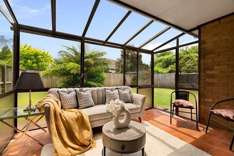 Photo of property in 2/21 Walter Strevens Drive, Conifer Grove, Takanini, 2112